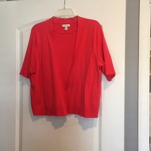 Short sleeve crop sweater